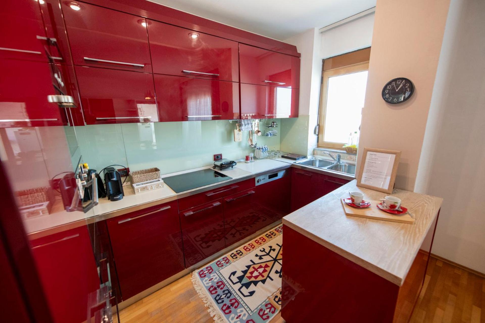 Apartament Tirana Center - Family & Friends - 3Bdr - Perfect For 8 *