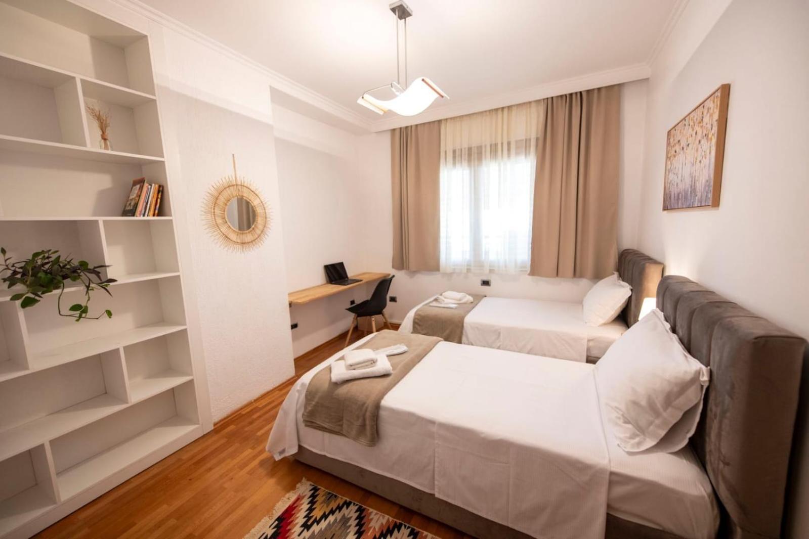 Apartament Tirana Center - Family & Friends - 3Bdr - Perfect For 8