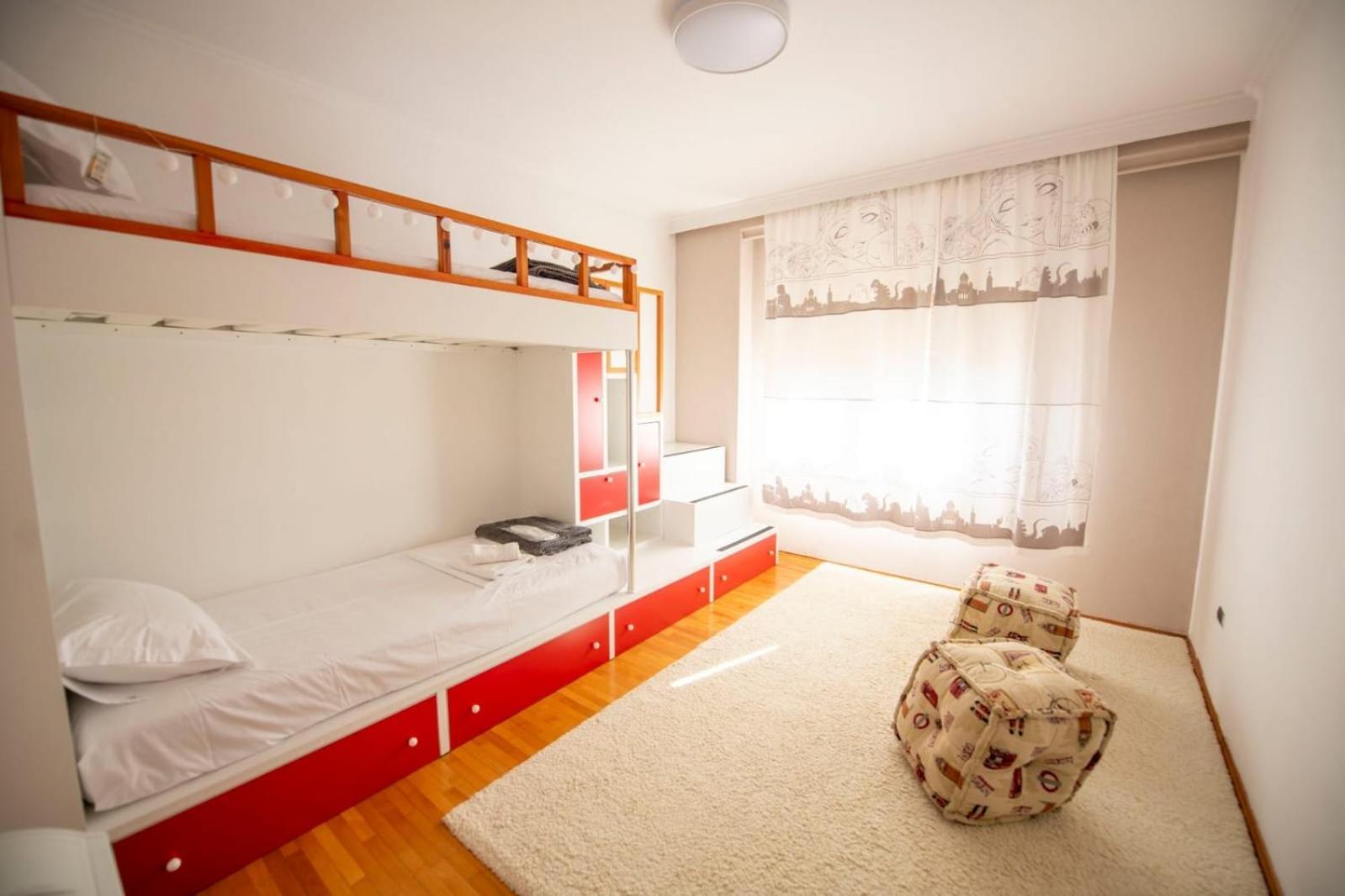 Tirana Center - Family & Friends - 3Bdr - Perfect For 8 Apartament