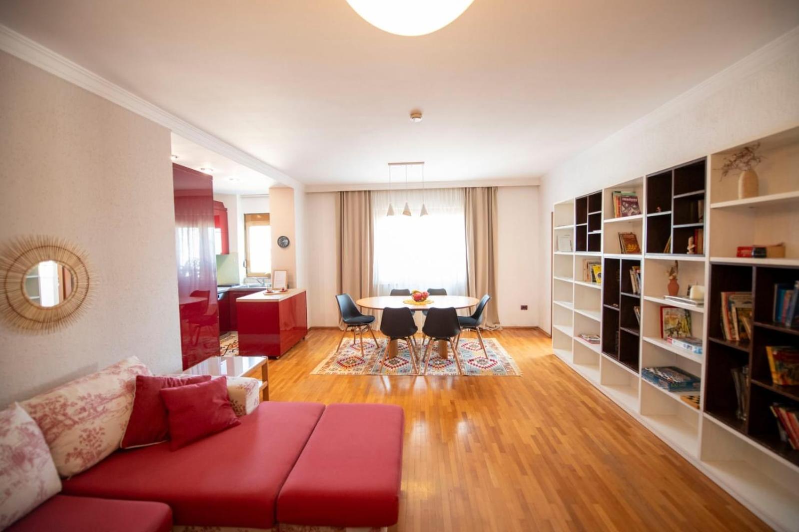 Tirana Center - Family & Friends - 3Bdr - Perfect For 8